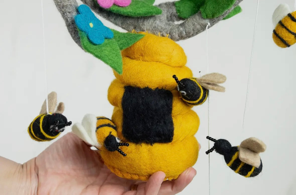 Bee Hive Wool Baby Mobile – A Buzzing Touch for the Nursery