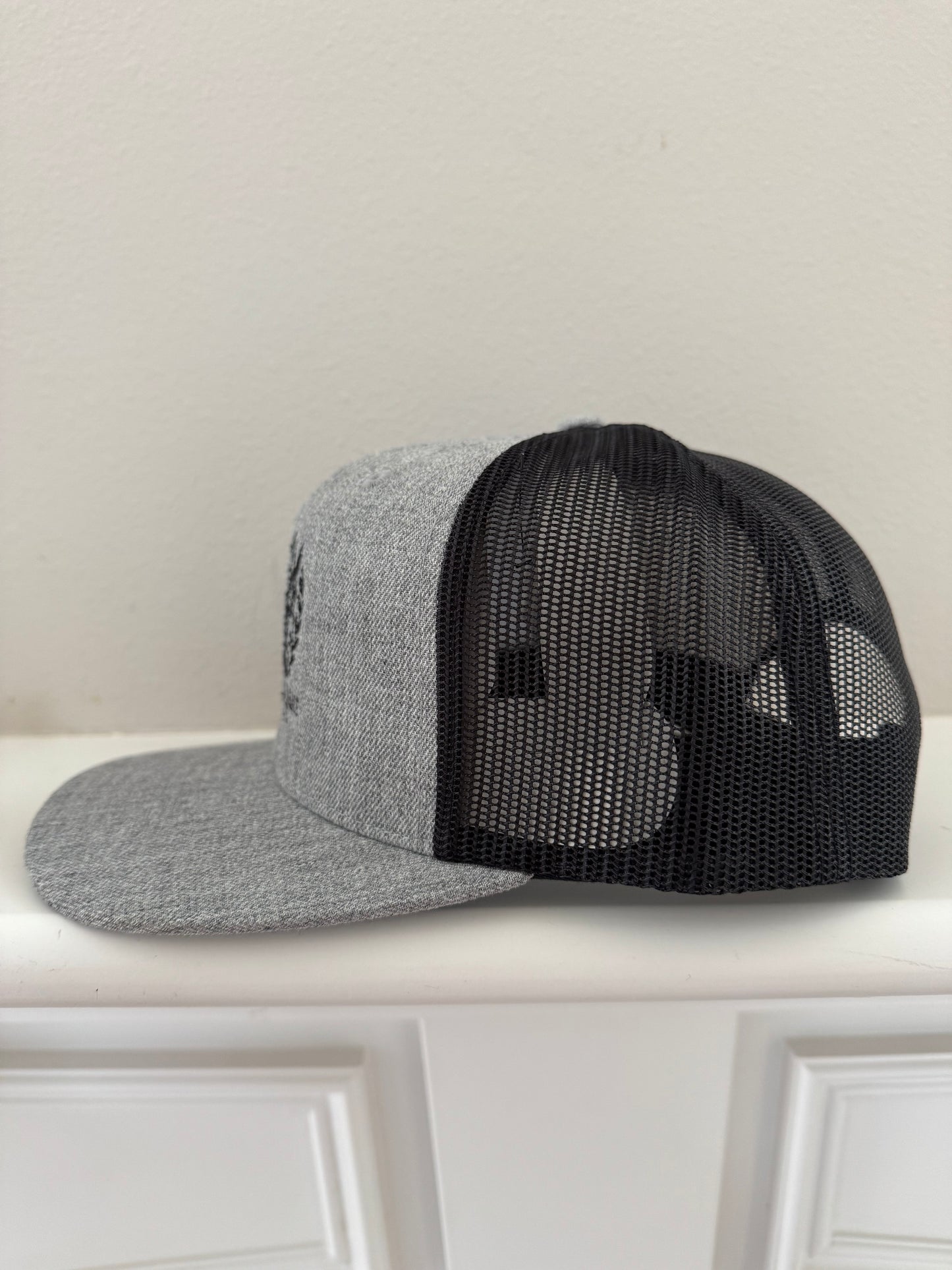 Trucker Hat / Baseball Cap