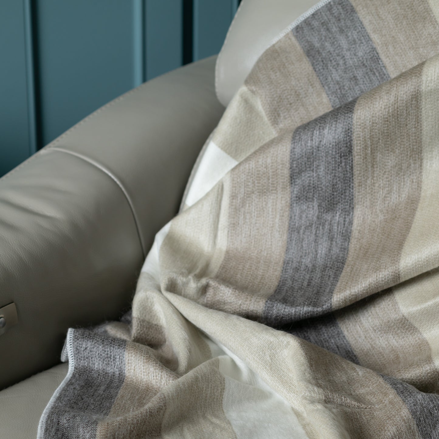 Boho Dream Throw Alpaca Blanket - Striped - Brushed Alpaca Blanket