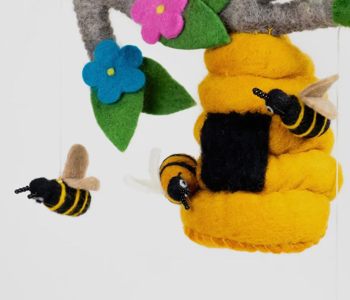 Bee Hive Wool Baby Mobile – A Buzzing Touch for the Nursery