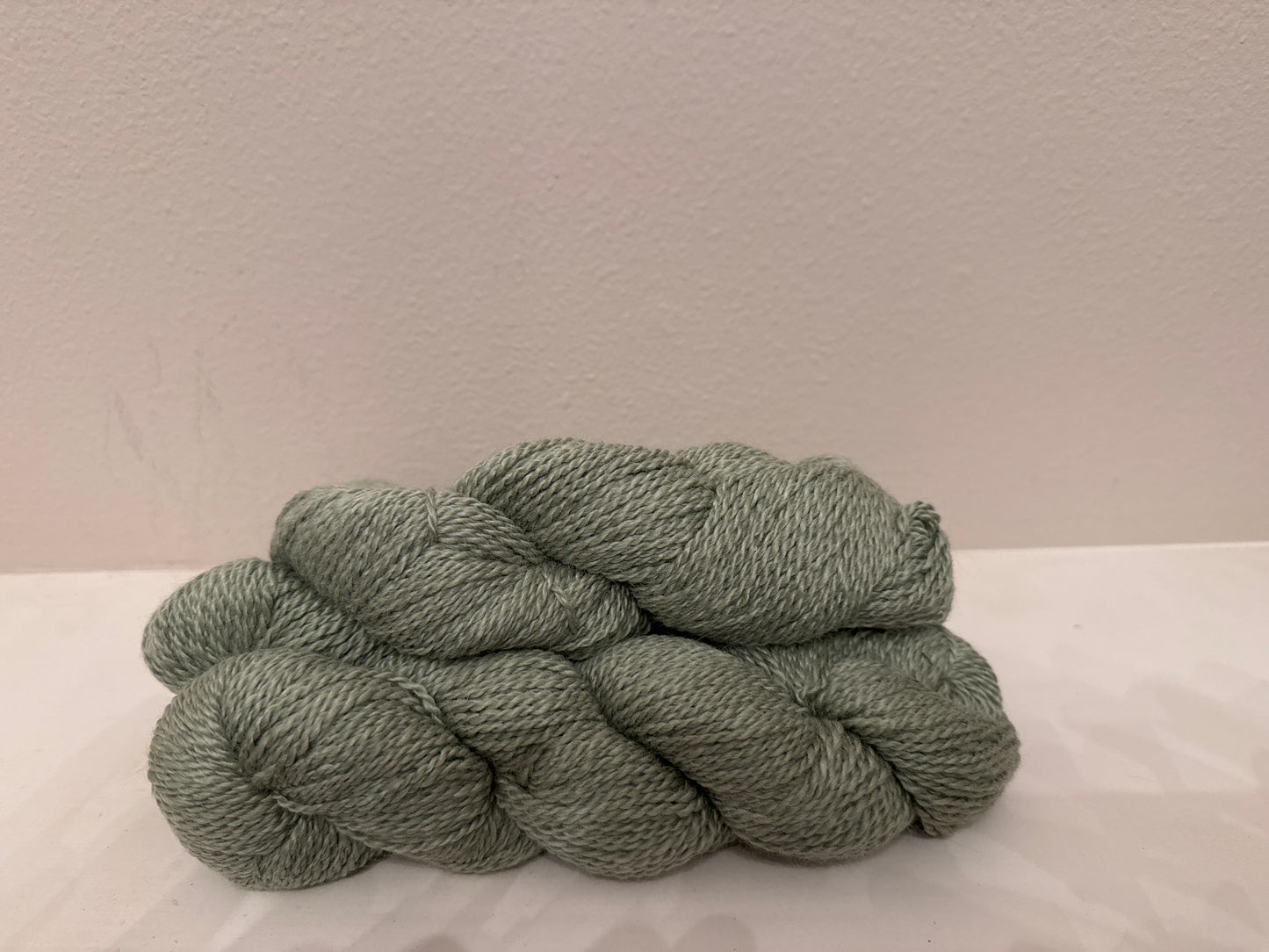 Green Sport Wt. Yarn skein (Poised For Glory) 60% Alpaca 40% Bamboo - Green 2-ply sport wt 165yds