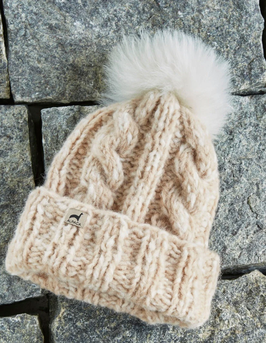 Marshmallow Trenza Hat