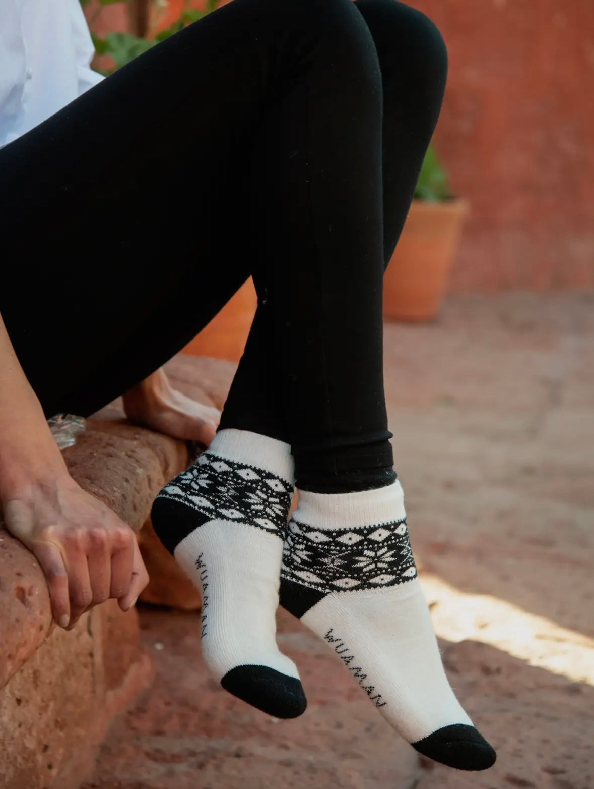 Nordic Black | Alpaca Ankle Socks | Light Cushion