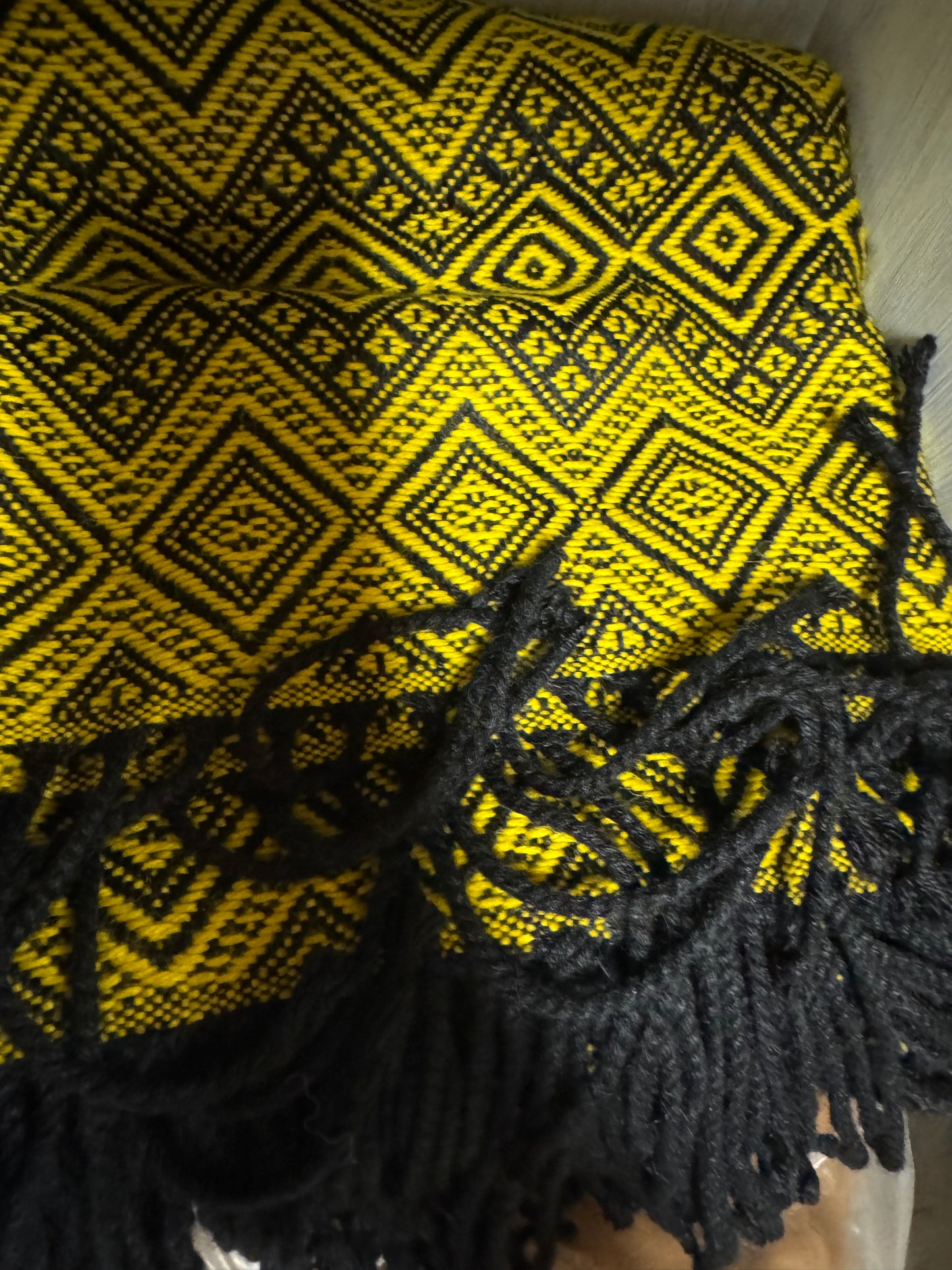 Alpaca Throw Blanket - Yellow & Black