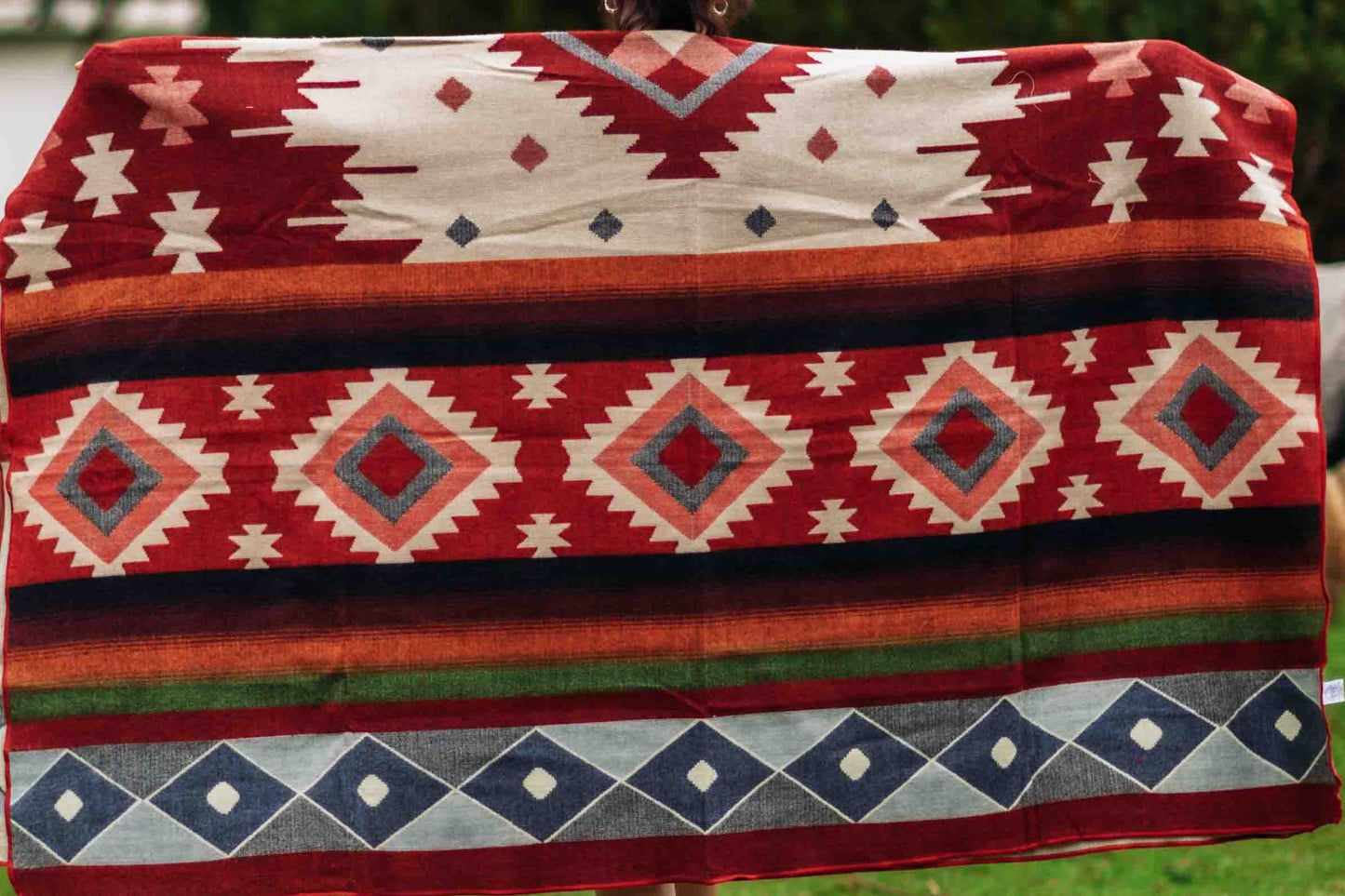 San Isidro - Rojo - Alpaca Wool Blanket - Enchanted Farms