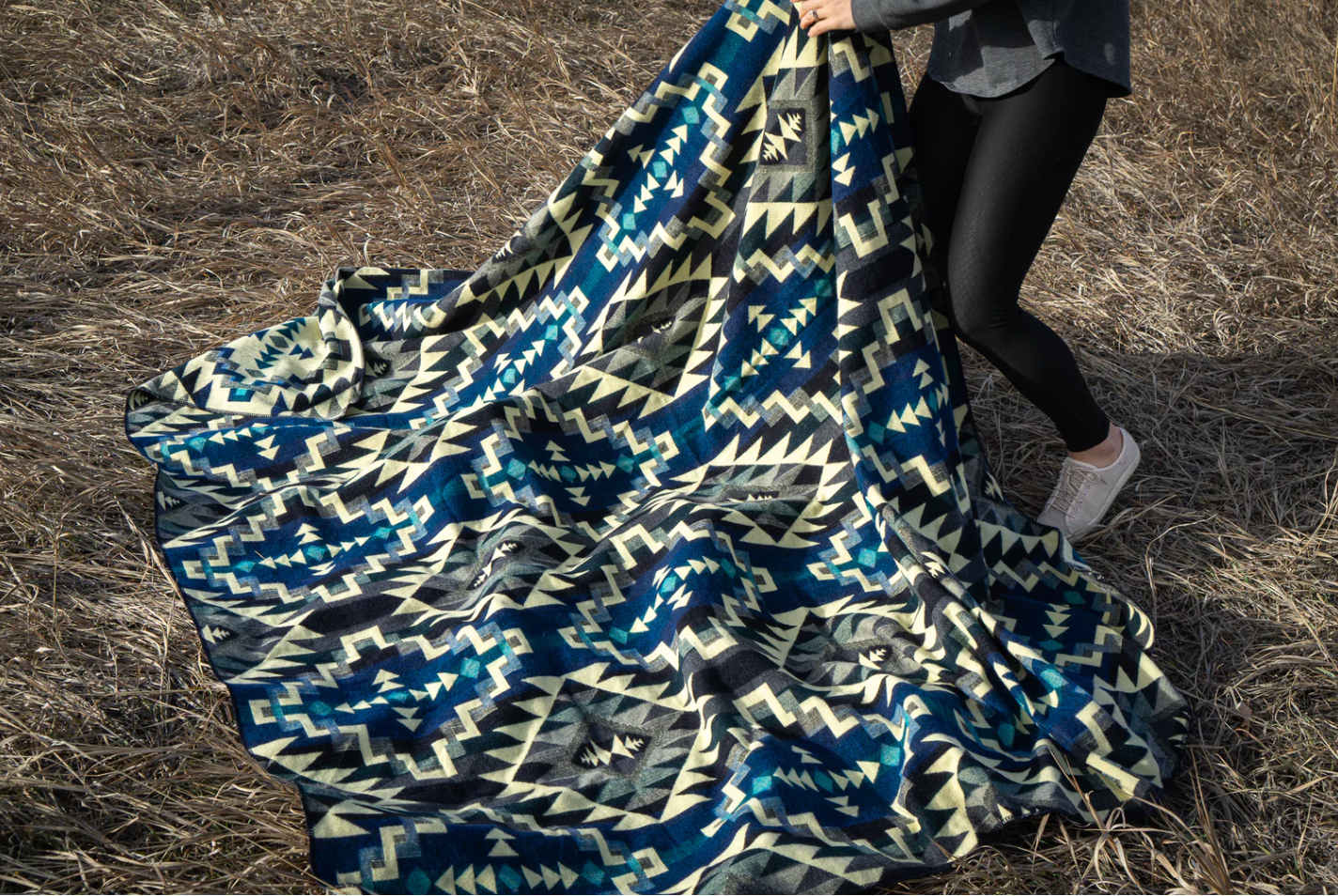 Alpaca Wool Blanket - Blue Chakana